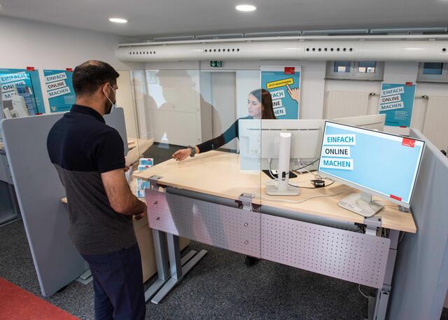 Die Servicestelle mein.nuernberg in der Äußeren Laufer Gasse 29 ist ab 25. September 2020 erreichbar unter der Telefonnummer 09 11 / 2 31-4 50 00, E-Mail meinnuernberg@stadt.nuernberg.de, Geöffnet ist sie von Montag bis Freitag von 9 bis 17 Uhr.
 | Foto: Stadt Nürnberg / Christine Dierenbach