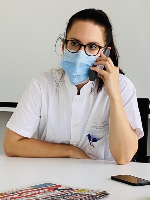 Die HNO-Experten: Dr. Maria-Elena Meßbacher im Einsatz am MarktSpiegel-Ärztetelefon. | Foto: Peter Maskow