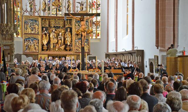 So voll, wie beim Festgottesdienst anlässlich der Wiedereröffnung nach der Renovierung 2015 wird es aufgrund der Corona-Pandemie wohl in den nächsten Jahren nicht mehr werden.