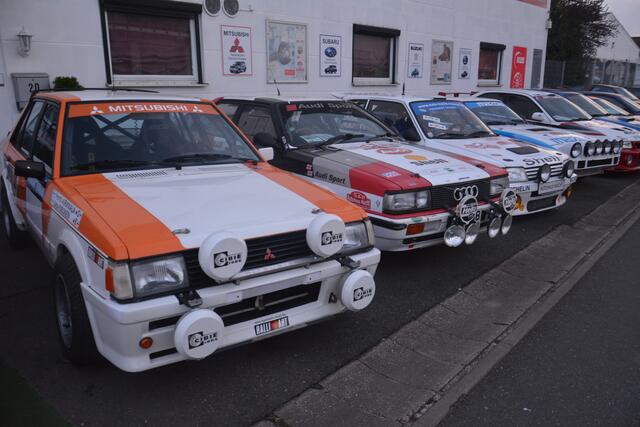 In Reih und Glied aufgestellt vor dem Autohaus Macht in Eckental. | Foto: Fotos: Autohaus Macht, Carshooting Franken, HR Pics, Geo-Select Foto Art