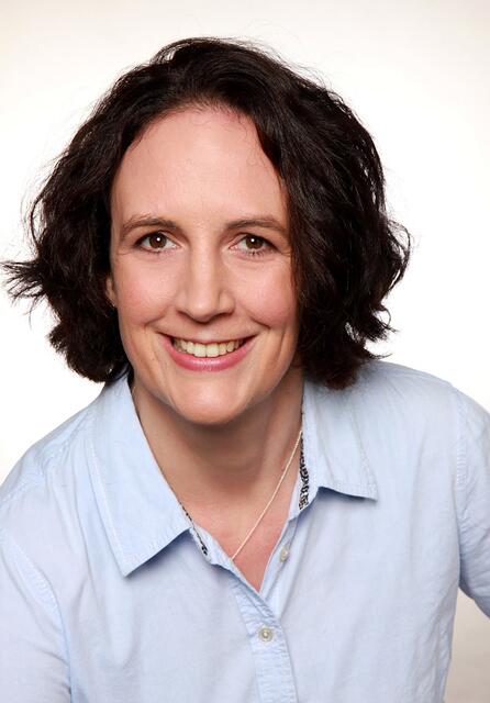 Die gelernte Reiseverkehrskauffrau Katja Krenzer unterstützt das Team der vhs.