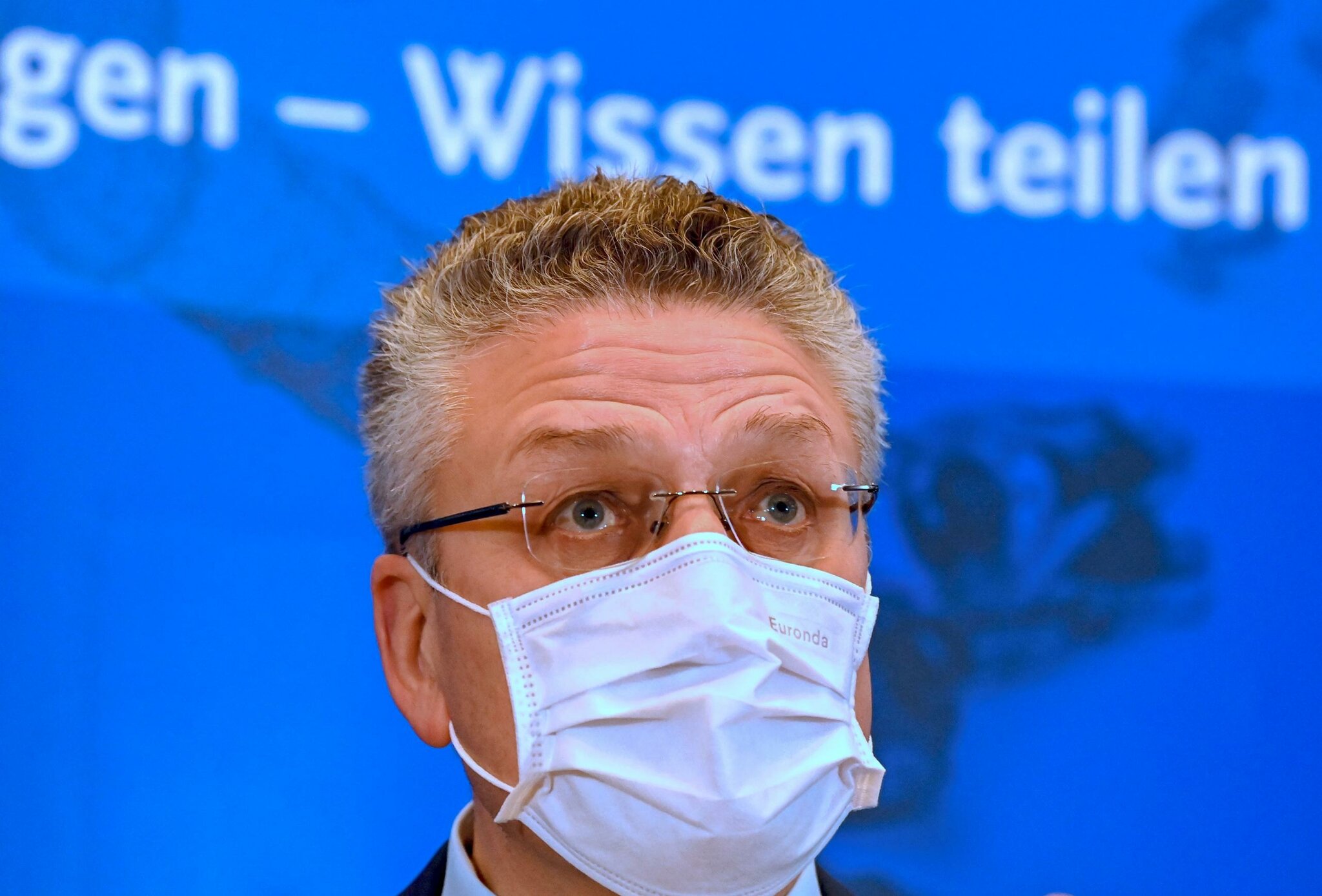 Lage könnte kippen: RKI-Chef: Corona-Lage in Deutschland ...