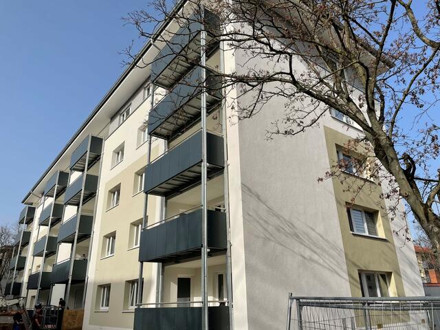 Der Wohnblock aus den 1950er Jahren wurde grundsaniert und modernisiert. | Foto: WBG Fürth