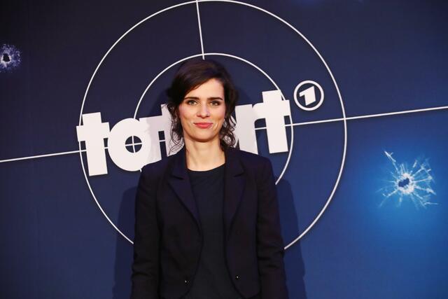 Nora Tschirner kritisiert ihre Schauspielkollegen für die Internetaktion und wirft ihnen Langeweile und Zynismus vor.  | Foto: Bodo Schackow/dpa-Zentralbild/ZB