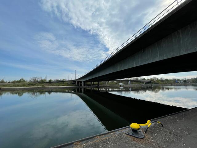  Die bisherige Frankenschnellwegbrücke über den Main-Donau-Kanal und die Südwesttangente.
 | Foto: André Winkel / Stadt Nürnberg