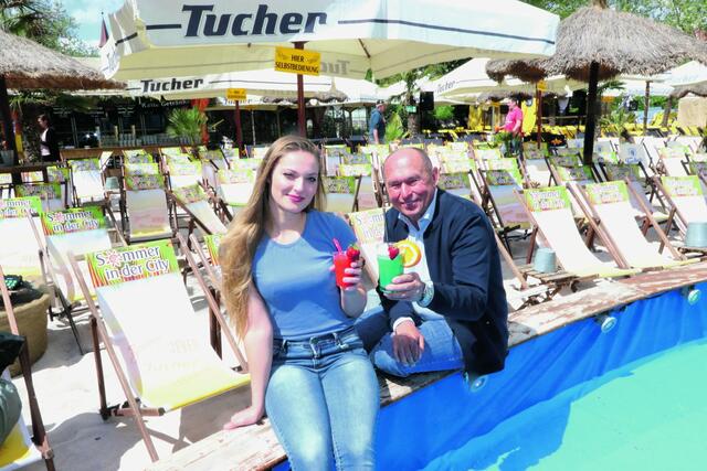 Strand-Macher Lorenz Kalb &amp; Kollegen spendieren zehn VIP-Lounges mit lecker Essen &amp; Trinken! | Foto: Peter Maskow