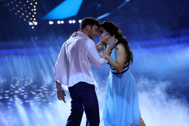 Christina Luft und Luca Hänni. | Foto: TVNOW / Frank W. Hempel