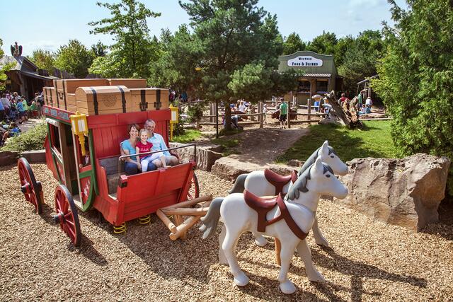 Für echte Cowboy-Abenteuer wartet die Postkutsche in der PLAYMOBIL Westerncity. | Foto: PLAYMOBIL