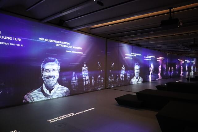 Wanderausstellung "Verdrängung, Enteignung, Neuanfang: Familienunternehmen in Ostdeutschland von 1945 bis heute" im Ludwig Erhard Zentrum. | Foto: Arthur Kreklau