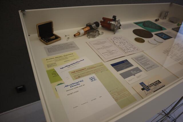 Wanderausstellung "Verdrängung, Enteignung, Neuanfang: Familienunternehmen in Ostdeutschland von 1945 bis heute" im Ludwig Erhard Zentrum. | Foto: Arthur Kreklau