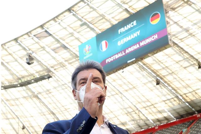 Nach der missglückten Protestaktion vor dem EM-Spiel der deutschen Fußball-Nationalmannschaft gegen Frankreich hat Bayerns Ministerpräsident Markus Söder (CSU) Konsequenzen angekündigt. «Das wird genau behandelt, das sind klare Verstöße», sagte er dem Bayerischen Rundfunk. «Das ist kein Kavaliersdelikt.»
