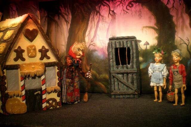Sonntag, 29.8. Hänsel und Gretel
