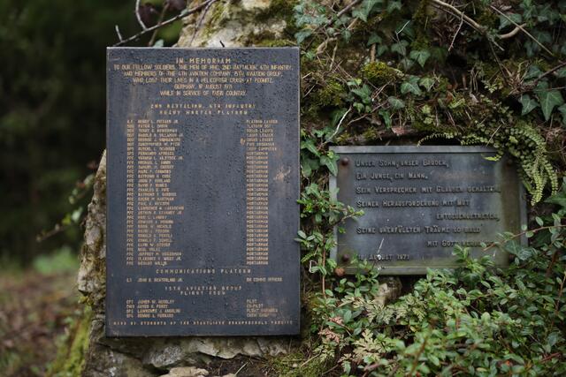 Gedenkfeier zum Hubschrauberabsturz der US-Armee.
Innenminister Joachim Herrmann nimmt in Vertretung des bayerischen Ministerpräsidenten an der Gedenkfeier zum 50. Jahrestag des Hubschrauberabsturzes der US-Armee in Pegnitz teil. | Foto: Giulia Iannicelli/stmi.bayern.de