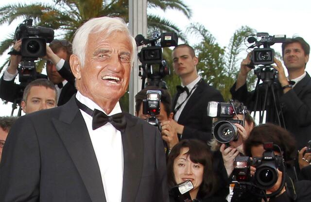 Jean-Paul Belmondo, französischer Schauspieler, kommt 2011 bei den Filmfestspielen in Cannes zu einer Gala.  | Foto: Ian Langsdon/EPA/dpa