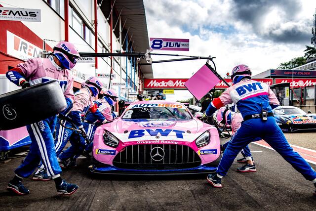 Der Werkssport gehört mit dem neuen Reglement der Vergangenheit an, stattdessen stehen die Privatteams im Mittelpunkt. Wo früher Audi, BMW oder auch Mercedes mit Werksmannschaften die Autos einsetzten, müssen Teams wie Abt Sportsline, HRT, Rowe Racing oder T3 Motorsport den Einsatz nun zum Großteil selbst stemmen. | Foto: DTM / ITR