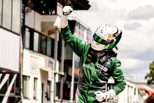 Lokalmatador: Marco Wittmann (Meister 2014 und 2016) schickt sich gerade an, die Favoritenposition einzunehmen. Der Fürther mischt mit dem Auslaufmodell BMW M6 GT3 unerwartet die DTM auf. | Foto: DTM / ITR