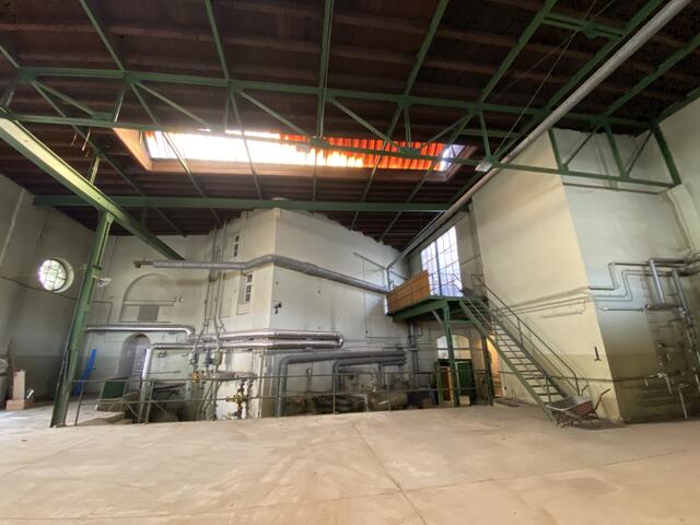 Ein Gang durch den Untergrund und die Technik des Nürnberger Volksbades. | Foto: Nicole Fuchsbauer