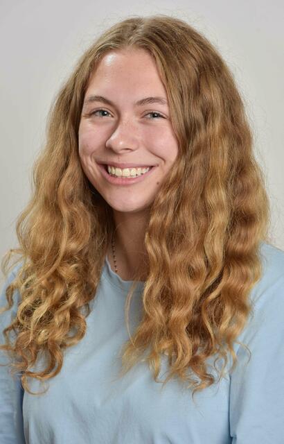 Antonia Techritz 1,67 Meter, 16 Jahre.  Schülerin der Wilhelm-Löhe-Schule Nürnberg (FOS). Hobbys: Volleyball spielen, Reiten, Motorrad fahren.  | Foto: Stadt Nürnberg / Christine Dierenbach