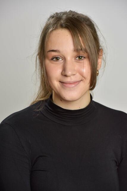Sophia Lechner 1,76 Meter, 17 Jahre. Schülerin des Maria-Ward-Gymnasiums Nürnberg. Hobbys: Reiten, Klavier spielen, Ballett.  | Foto: Stadt Nürnberg / Christine Dierenbach