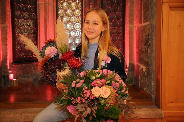 Die 17-jährige Teresa Windschall ist das neue Nürnberger Christkind für die Jahre 2021/2022.  | Foto: Jürgen Friedrich