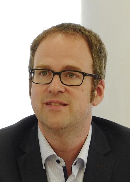 Erlangens Oberbürgermeister Dr. Florian Janik (SPD): „Wir müssen die vierte Welle der Pandemie brechen.  Das heißt: Impfen, Impfen, Impfen und Kontakte, so gut es geht, reduzieren.“ | Foto: Uwe Müller