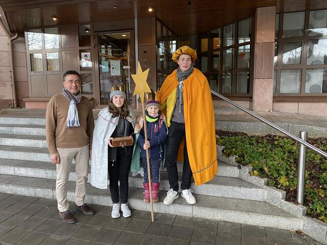 Auch Bürgermeister Robert Pfann (l.) wurde im Rathaus besucht.