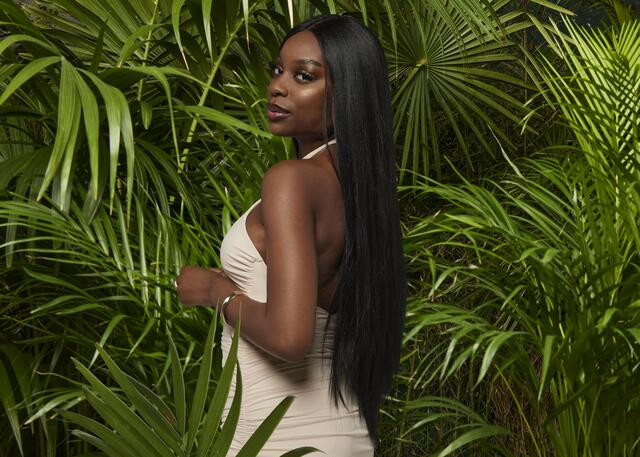Linda Nobat (26), Bachelor-Kandidatin: "Ich hab mich überhaupt nicht vorbereitet, ich möchte das Overthinking vermeiden." | Foto: © RTL