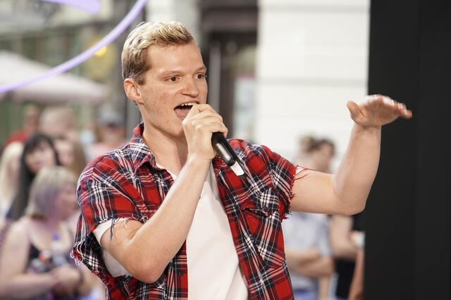 Fritz Wagner aus Nürnberg hatte mit seinem "Kloß-Song" einen Überraschungshit auf Youtube gelandet. | Foto: RTL / Stefan Gregorowius