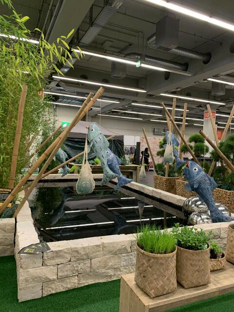 Showgarten mit fliegenden Fischen präsentiert vom GaLaBau-Betrieb Peter Gabler.  | Foto: Freizeitmesse.de