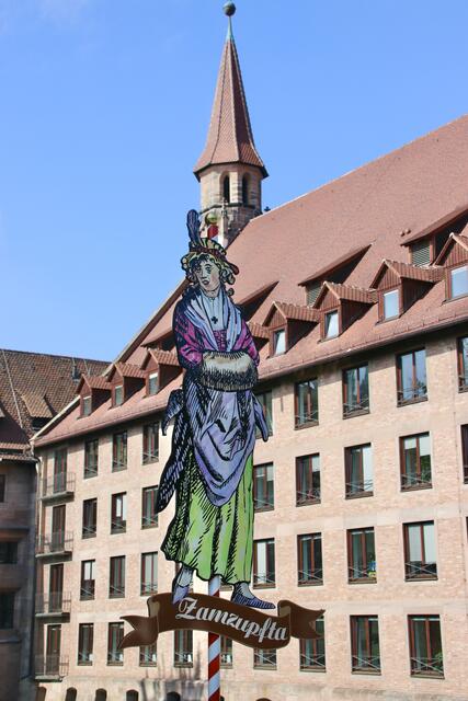 Wenn alles gut geht, findet das Altstadtfest vom 14. bis 26. September 2022 statt. Etwas ,,zamzupft" wegen fehlender Einnahmen in den vergangenen zwei Corona-Jahren - aber immerhin.  | Foto: Nicole Fuchsbauer