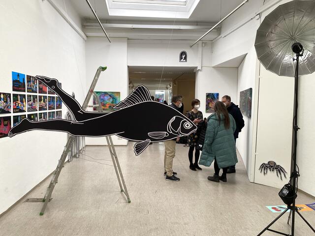 Entwürfe und Bilder ihrer Projektionsgeschichte von Burgkünstlerin Sascha Banck.  | Foto: Nicole Fuchsbauer