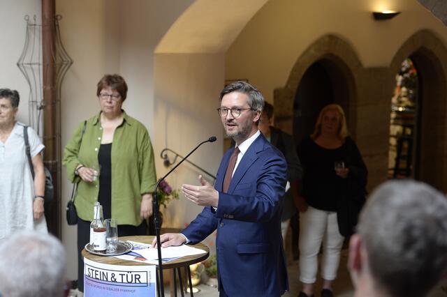 Eröffnungfeier der Ausstellung ,,Stein &amp; Tür" im Pfarrhof St. Sebald.  | Foto:  © St. Sebald/Anestis Aslanidis