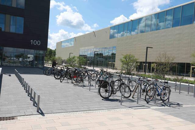 Einweihung des neuen Bertolt-Brecht-Schullzentrums in Nürnberg.  | Foto: Udo Dreier