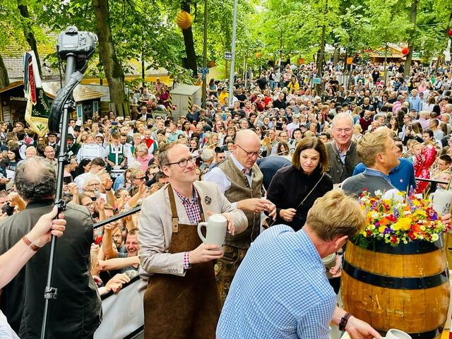 Eröffnung Erlanger Bergkirchweih 2022. | Foto: Peter Maskow