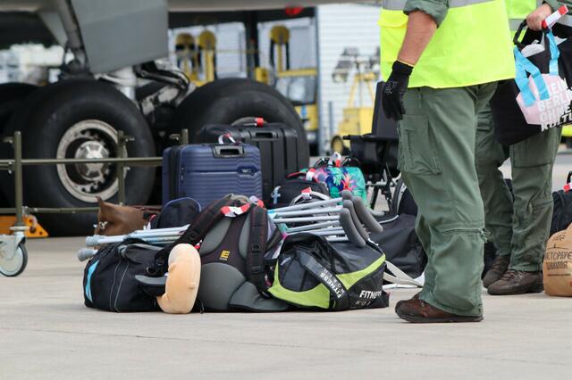 Patienten aus der Ukraine am Airport gelandet. | Foto: Christian Albrecht / Airport Nürnberg