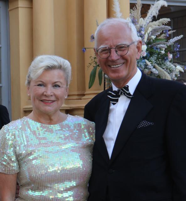 Erlangens Alt-Oberbürgermeister und Ehrenbürger Prof. Dr. Siegfried Balleis mit Gattin Angelika.