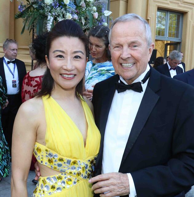 Unternehmer Hans-Georg Geis mit Gattin Catherine Xue Dong-Geis.