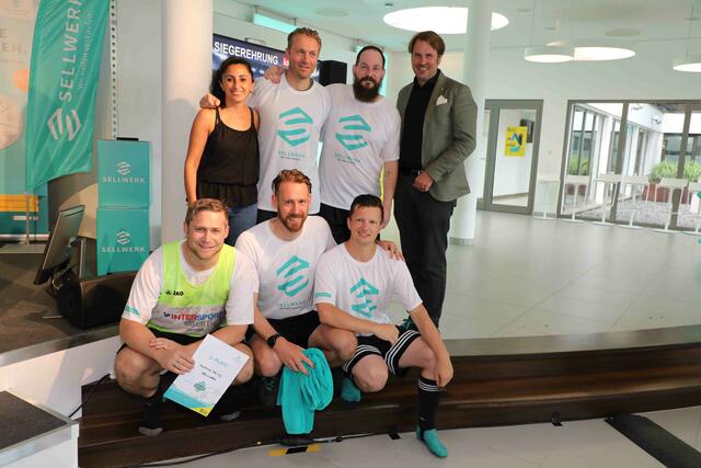 Die Sellwerk-Allstars können stolz auf den zweiten Platz sein.  | Foto: Udo Dreier