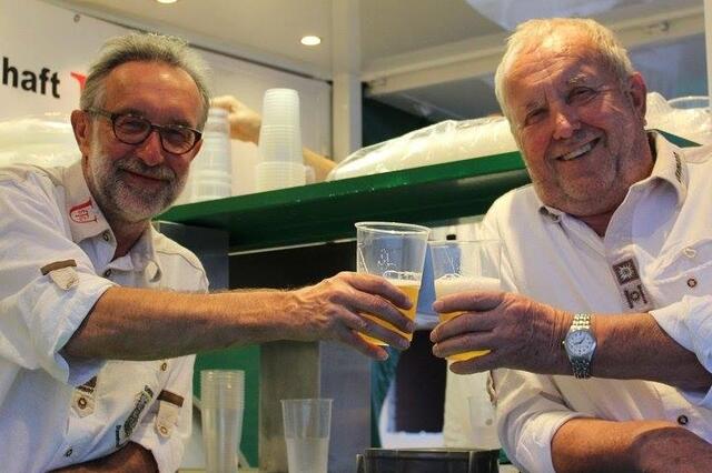 1. Vorstand Harald Patzelt und Ehrenvorstand Manfred Puffer. | Foto: Privat/oh