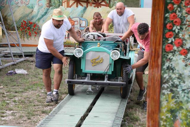 Rundgang über das Herbstvolksfest. | Foto: Udo Dreier