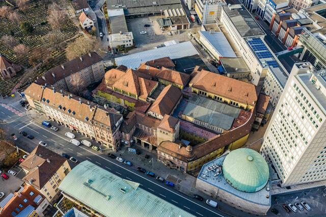Das Volksbad und sein Umfeld in der Rothenburger Straße soll bis 2024 optimiert werden.

 | Foto: Florian Fuchs / Stadt Nürnberg / NürnbergBad