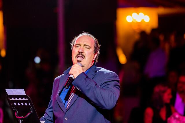 Fortunato Lucano - begnadeter Sänger aus Italien. | Foto: Teatrino