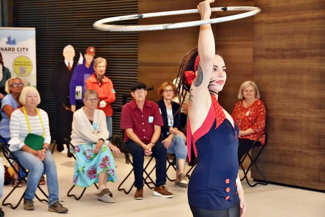 Hula hoop - der Fitness-Hype der 1950er. | Foto: LEZ