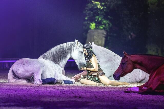 Freiheitskünstlerin Sylvie Willms. | Foto: © Cavalluna