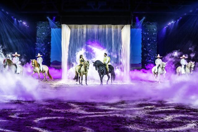 Pas de deux von Giulia Giona und Ivan Moreno.  | Foto: © Cavalluna