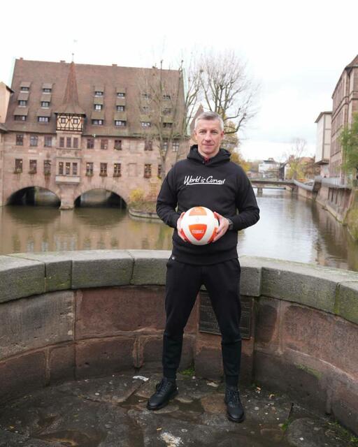 Fußball-Legende Marek Mintál ist Botschafter der Teqball-Weltmeisterschaft 2022 in Nürnberg. | Foto: Teqball Germany