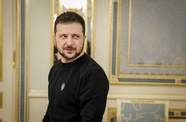 Der ukrainische Präsident Wolodymyr Selenskyj will nach London reisen und dort den britischen Premier Rishi Sunak treffen.  | Foto: Kay Nietfeld/dpa