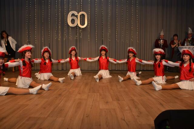 Die Juniorengarde beim Marschtanz. | Foto: Thomas Kress