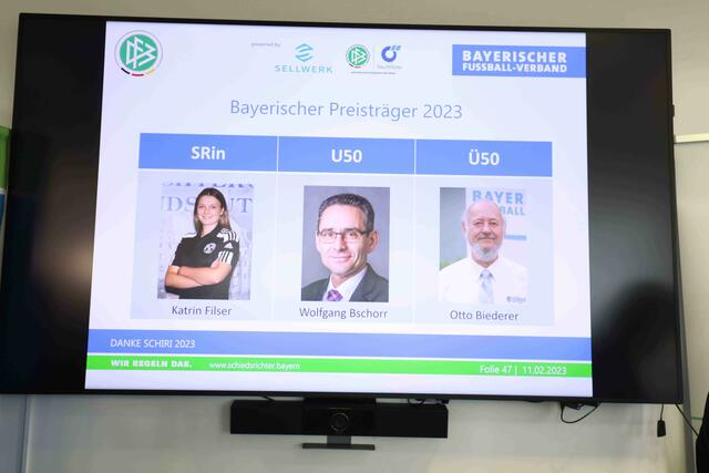 Foto: Aktion "Danke Schiri"/Udo Dreier