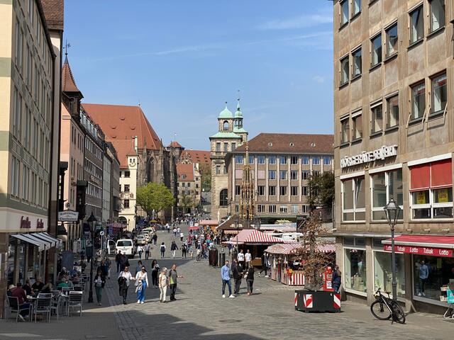 Weiterer Ausbau des Nahverkehrs mit möglichst umsteigefreien Verbindungen zu zentralen Einrichtungen der Innenstadt.  | Foto: Nicole Fuchsbauer